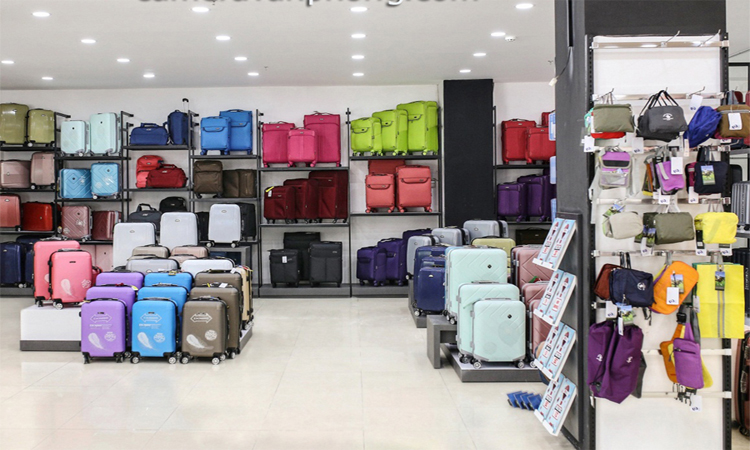 SHOWROOM MIA